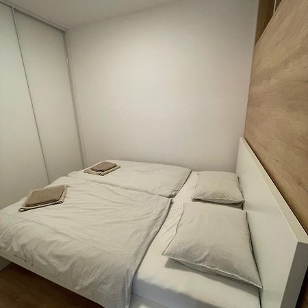 Apartman Petronela Μπρατισλάβα Εξωτερικό φωτογραφία